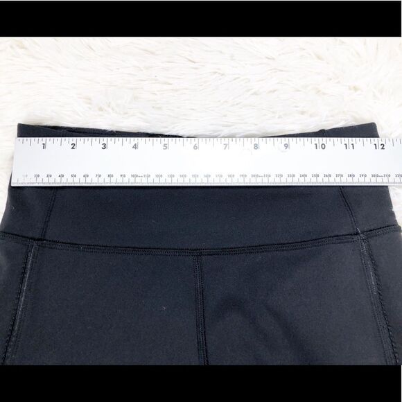 Lululemon Deep Breath 21” Crop Leggings Black Gym Yoga Workout Mesh Size 4 - Picture 7 of 10